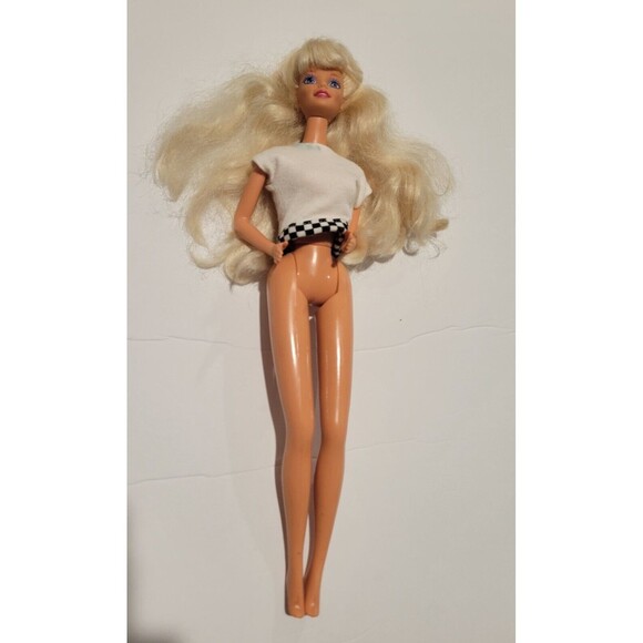 Vintage Mattel Barbie 1976 Blonde with Bangs Bent Arms Twist N Turn - Picture 3 of 5